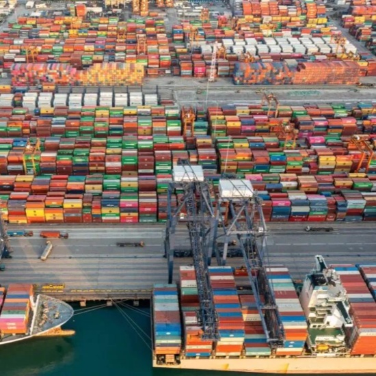 世界の海運市場は深刻な変動に見舞われている