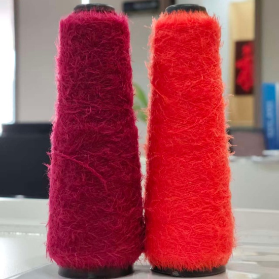 光沢のある羽毛糸、柔らかいファンシーヤーン